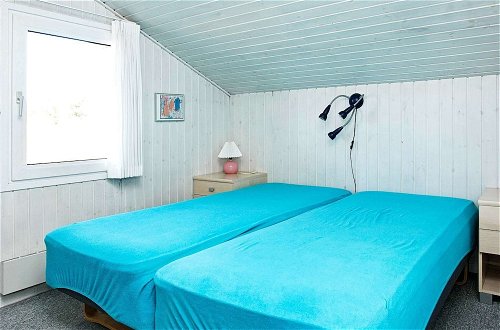 Photo 15 - 12 Person Holiday Home in Blokhus