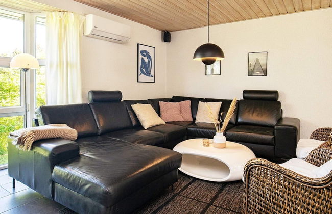 10 Person Holiday Home in Blavand - Foto 5