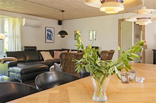 Photo 14 - 10 Person Holiday Home in Blavand