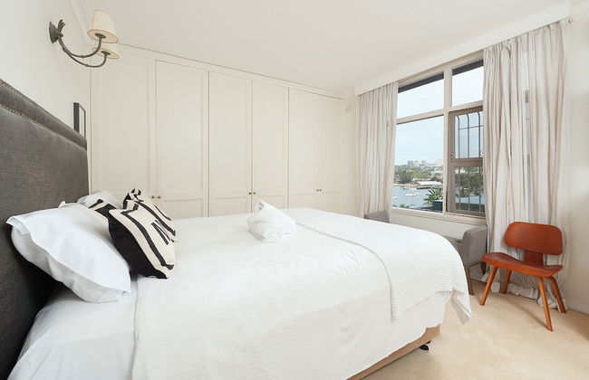 Harbour Front Single Level Apartment - Photo 3
