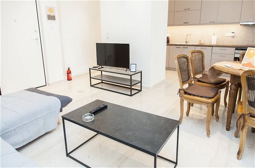 Photo 17 - Gorgeous apartment in Central Athens