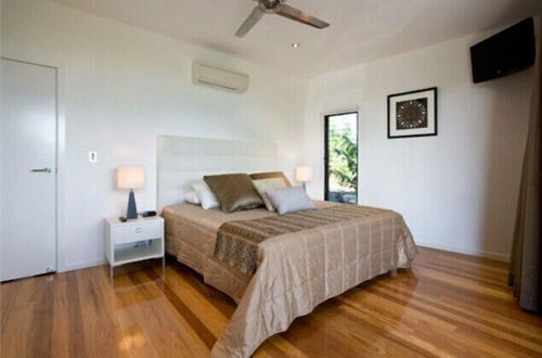 Photo 4 - Pinnacle Apartments Hamilton Island