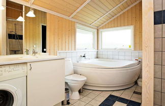 Photo 3 - Cozy Holiday Home in Asnæs near Fishing