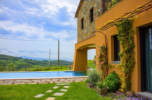 Foto 17 - Wonderful Private Villa With Pool in Riparbella