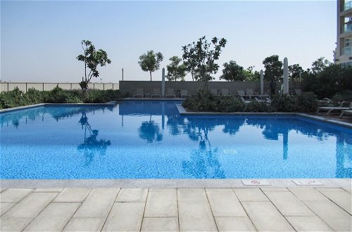 Photo 18 - Modern 2BR w/ Tranquil Ambience in Emirates Hills