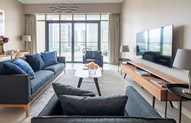 Modern 2BR w/ Tranquil Ambience in Emirates Hills! - Foto 8