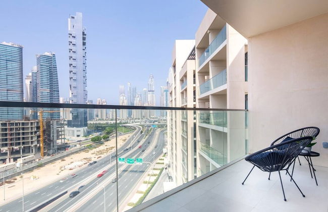 Modern 2BR w/ Tranquil Ambience in Emirates Hills! - Foto 20