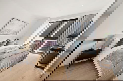Foto 1 - Stunning two Bedroom Docklands Apartment With Balcony