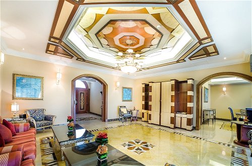 Photo 11 - Al Raha Beach Hotel Villas