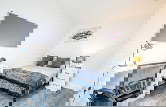 Photo 3 - Phoenix Court - By Resify