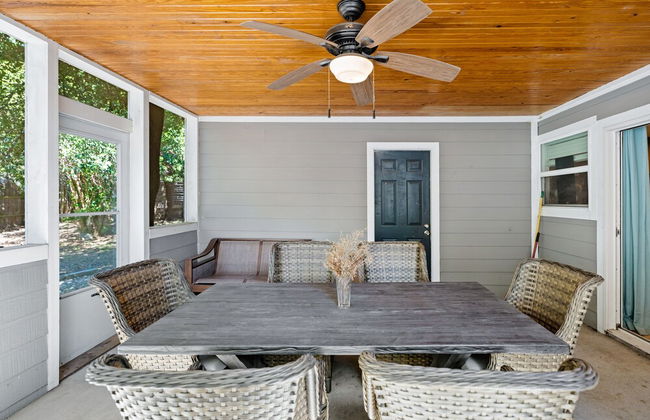 Screened-in Porch Walkable to Soco - Foto 36