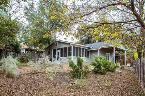 Foto 40 - Screened-in Porch Walkable to Soco