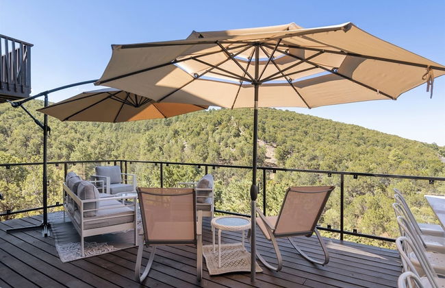 Raven Hill - Stunning Views From Three Decks, Close to Ten Thousand Waves - Photo 9