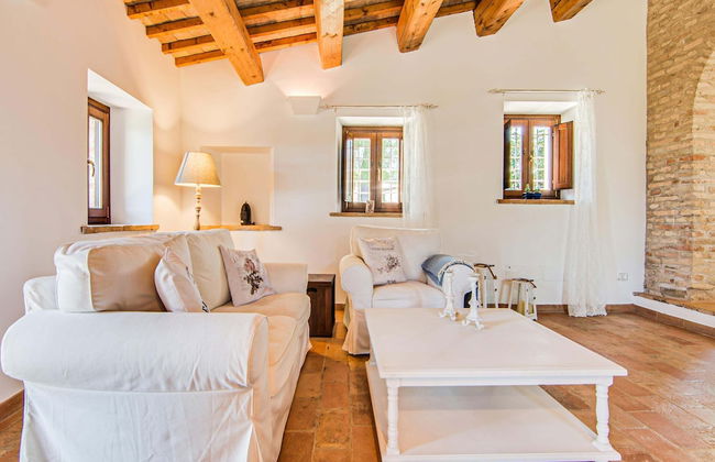 Stunning Apartment in Mombaroccio Near Metauro River - Foto 38