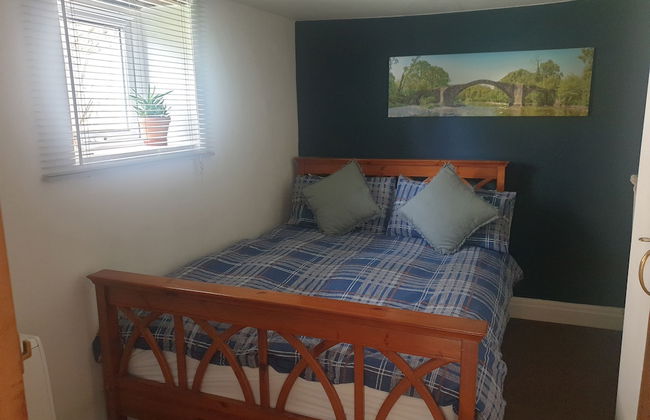 Beautiful 2-bed Cottage in Hurst Green - Foto 13