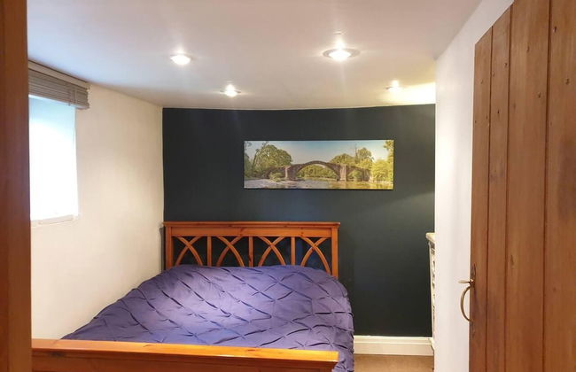 Beautiful 2-bed Cottage in Hurst Green - Foto 4