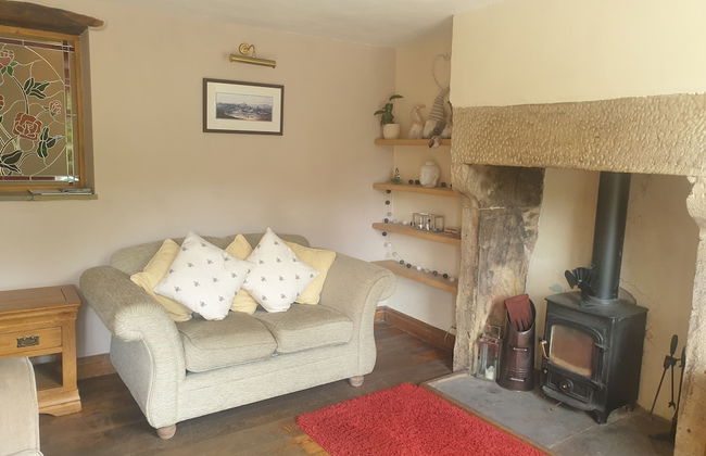 Beautiful 2-bed Cottage in Hurst Green - Foto 20