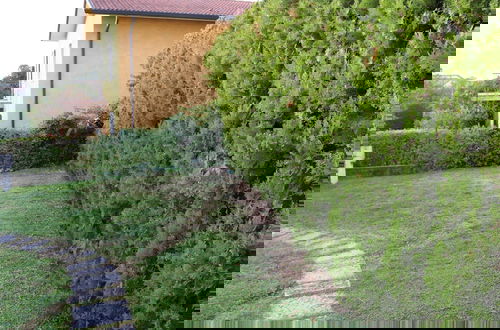 Foto 27 - Snug Holiday Home near Lazise & Lake Garda with Olive Garden