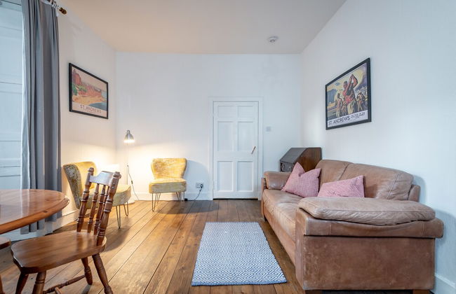 The Doctors Hoose Street Parking - Foto 17
