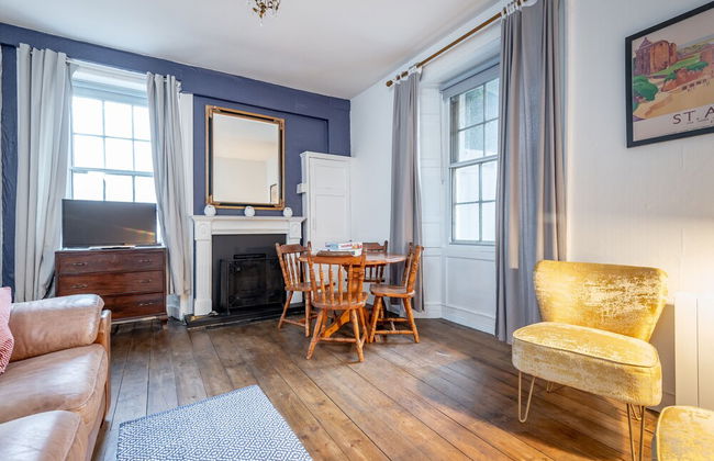 The Doctors Hoose Street Parking - Foto 16