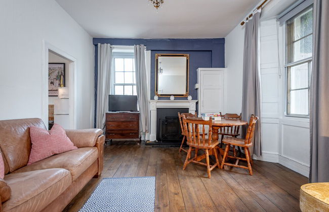 The Doctors Hoose Street Parking - Foto 19
