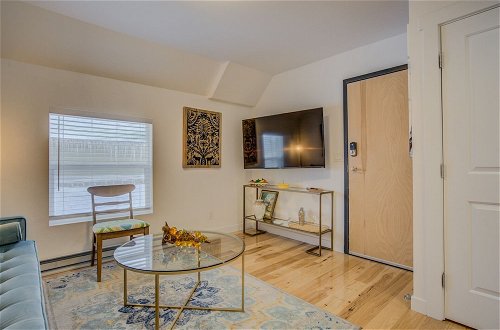Photo 10 - 1BR Downtown Urbanitydining, Drink, Cafes & Escape