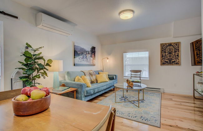 1BR Downtown Urbanitydining, Drink, Cafes & Escape - Foto 1