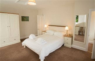 Photo 3 - Spacious 2 Bedroom Apartment Surrounded with 36 Acres of Parkland