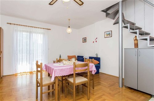 Photo 11 - Nice Apartment on the Outskirts of Silo