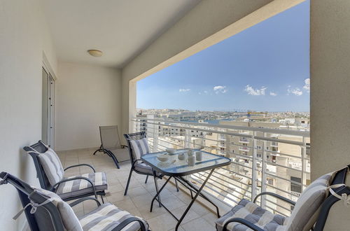 Photo 1 - Luxury Apartment inc Pool Views