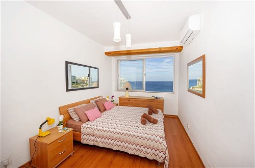 Foto 11 - Spinola Bay Apartment by Getaways Malta