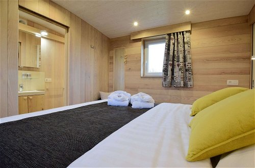 Foto 4 - Quaint Mobile Home With Sauna in Vielsalm