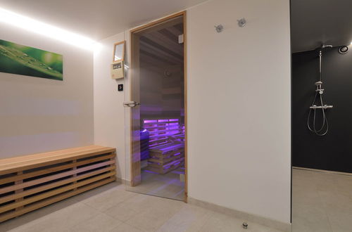 Photo 21 - Luxurious Holiday Home With Sauna in Butgenbach