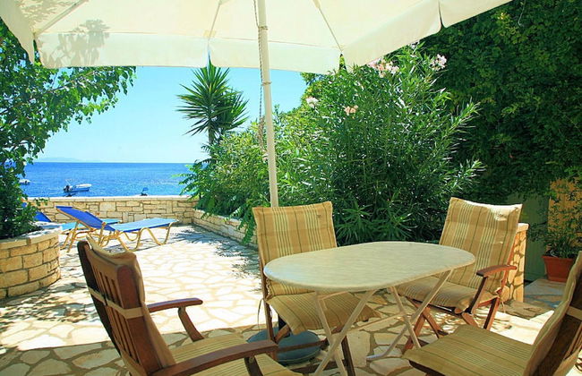 Dinos Walk to Beach Sea Views A C Wifi Car Not Required - 291 - Foto 28