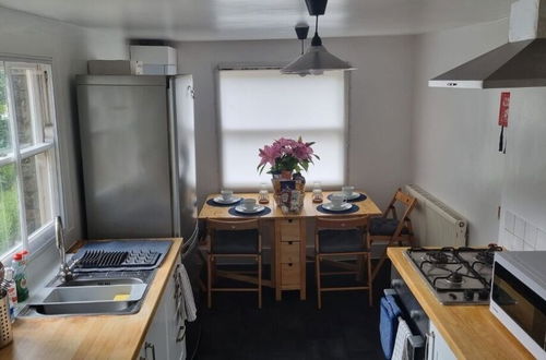 Photo 14 - Lovely Large London Apartment, Near Stratford