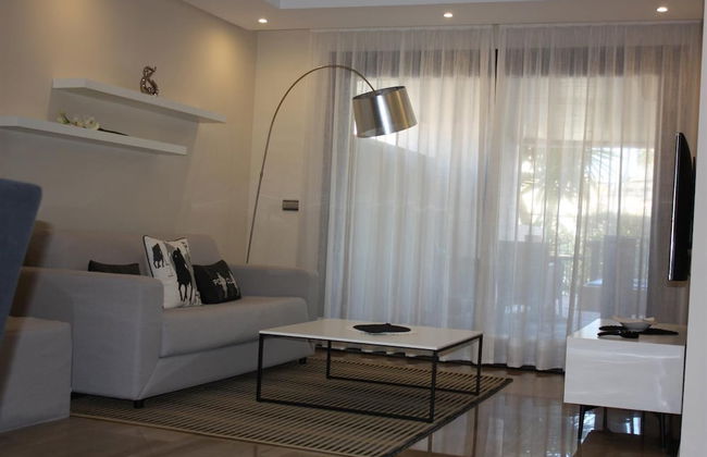 Beach Apartment with Private Pool - Foto 8