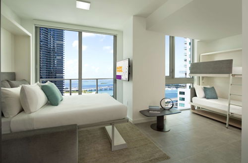 Photo 12 - YotelPad Miami