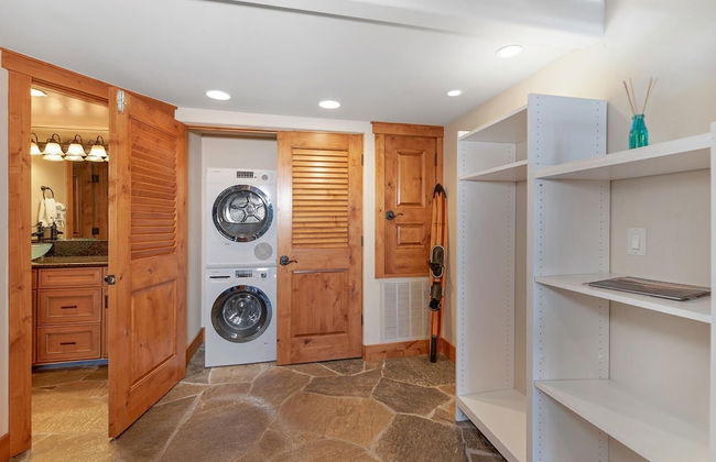 Mv32: Lakeland Village Luxury Condo With Great Amenities - Photo 19