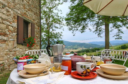 Photo 17 - Tranquil Farmhouse near Center in Umbertide with Garden