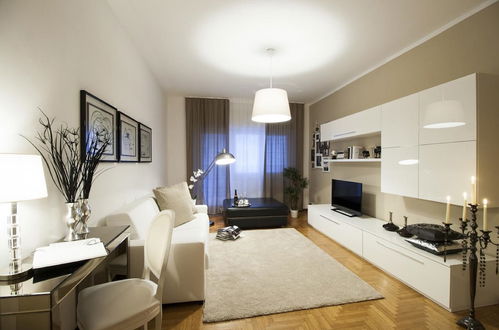 Photo 7 - Olmo Apartment