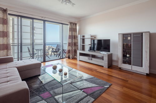 Photo 12 - 25 - Elegant apartment with Seaviews