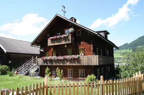 Photo 21 - Sprawling Mansion near Ski Area in Salzburg