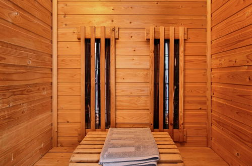 Photo 33 - Wheelchair-friendly House With Sauna