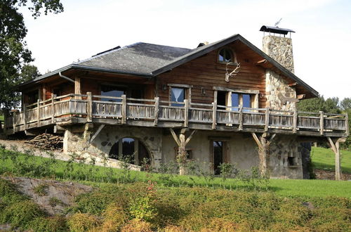 Foto 19 - Luxurious Chalet with Hot Tub & Sauna in Thirimont