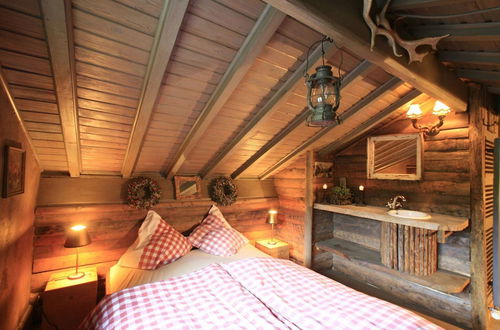 Foto 6 - Luxurious Chalet with Hot Tub & Sauna in Thirimont