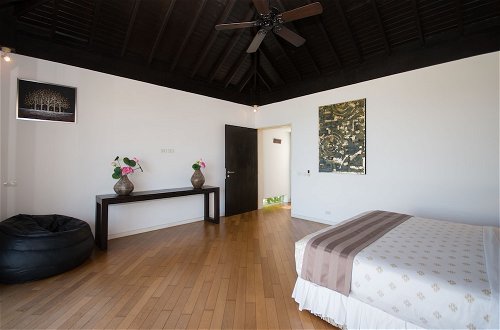 Foto 5 - Beautiful 3-Bedroom Villa at Surin Beach