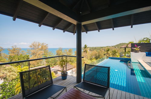 Photo 18 - Beautiful 3-Bedroom Villa at Surin Beach