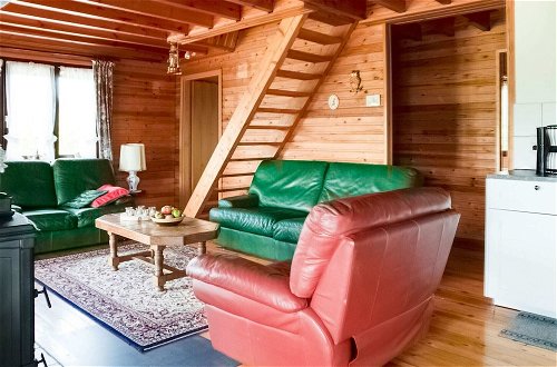 Foto 14 - Alluring Holiday Home in Fraiture With Infrared Sauna