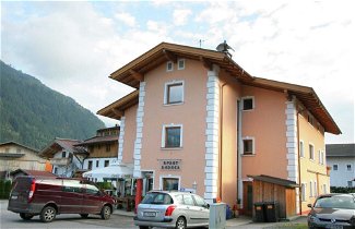 Foto 1 - Spacious Apartment in Uderns near Ski Area