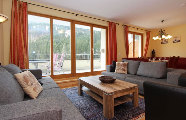 Chalet in Saalbach Near Ski Lift - Foto 10